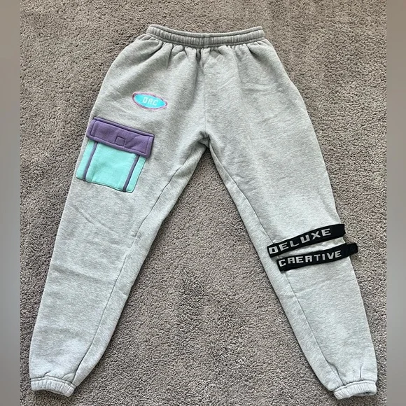 Deluxe and Creative (DAC) Matching Set - Picture 2 of 7